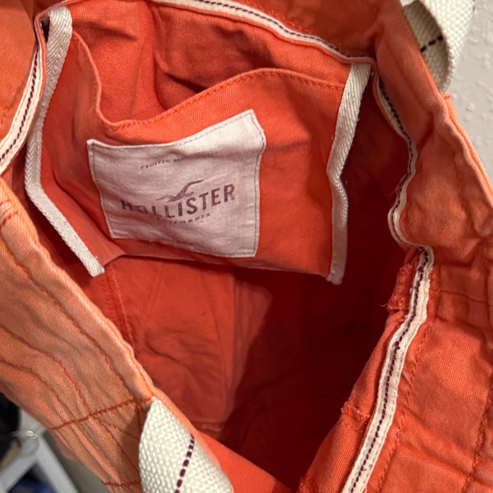 Hollister Orange Tote - Picture 8 of 9